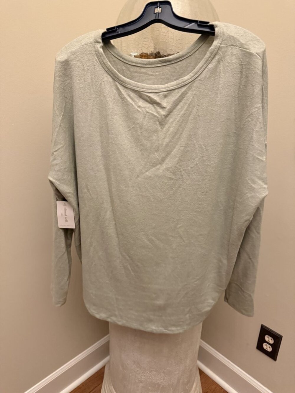Lucky Brand ladies cloud soft top